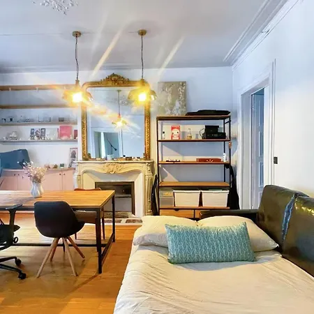 Apartment Un Grand 3p Haussmannien Situe A Cote Des Galeries Lafayette
